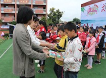 区政协走进龙岗明德小学